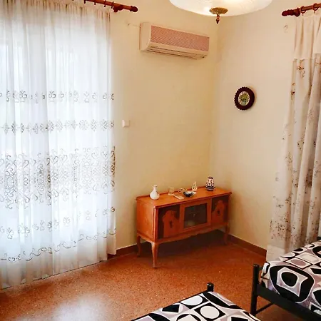 Ligia Seafront House Apartment *