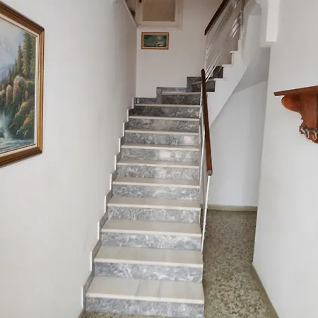 Ligia Seafront House Apartment