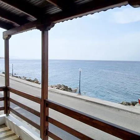 Ligia Seafront House Apartment Ligia (Corinthia)